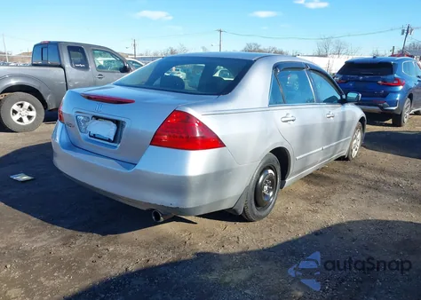 2007 Honda Accord 2.4 Ex from USA, damaged, VIN 1HGCM56727A002227